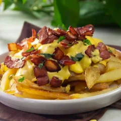papas-fritas-con-queso-cheddar-PG_PFCQCY30320002.webp