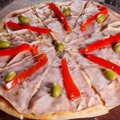 pizza-de-jamon-y-morron.jpg