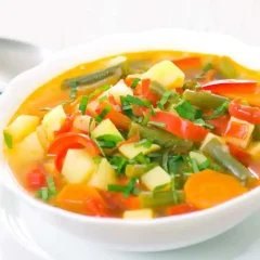 sopa-de-verdura.webp